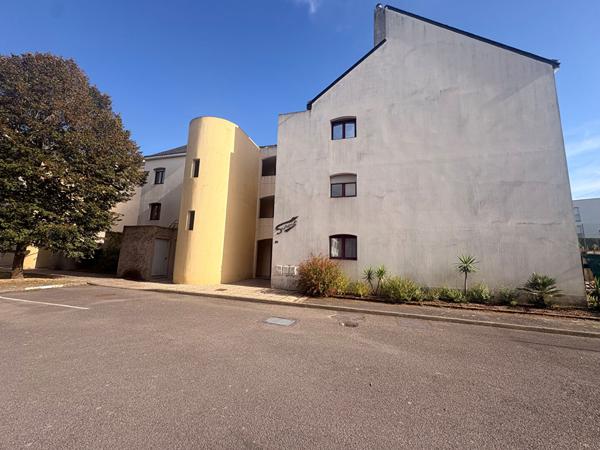 APPARTEMENT T4 PITRE GRENAPIN