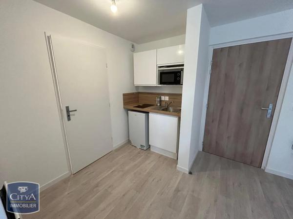 Appartement à louer 1 pièce 23.52m²