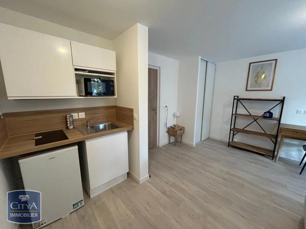 Appartement à louer 1 pièce 23.52m²