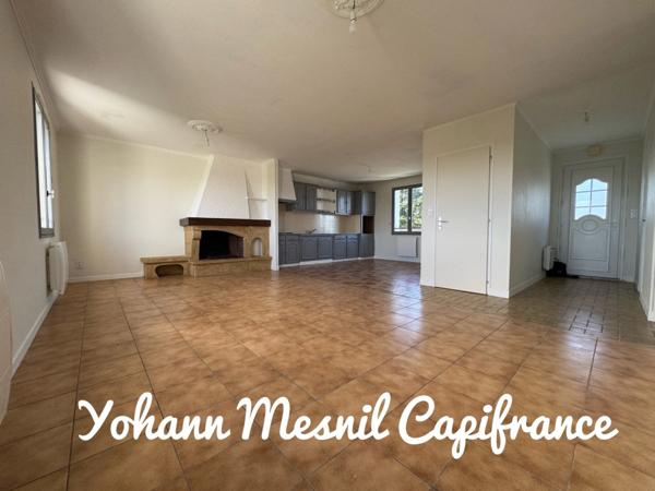 Maison à vendre 8 pièces LEZAY (79)