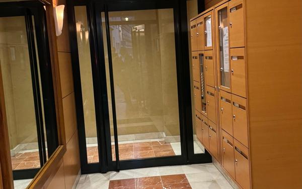 Appartement à vendre    3 pièces • 75 m2 Asnières-sur-Seine