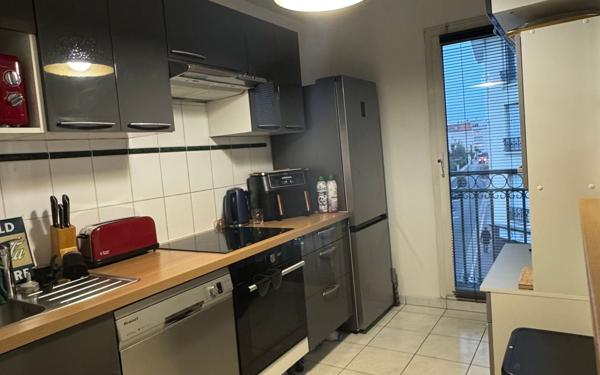 Appartement à vendre    3 pièces • 75 m2 Asnières-sur-Seine