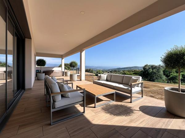 Maison 6 pièce(s) 5 chambre(s) 192 m²