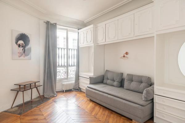 Appartement Paris 10e - PETITES ÉCURIES / FAUBOURG POISSONNIÈRE