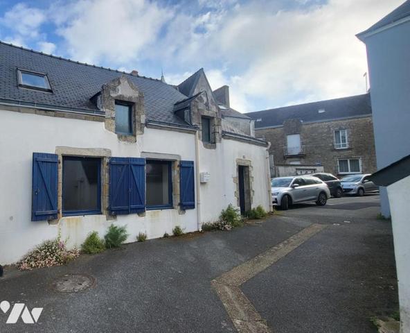 BOURG DE LOCMIQUELIC