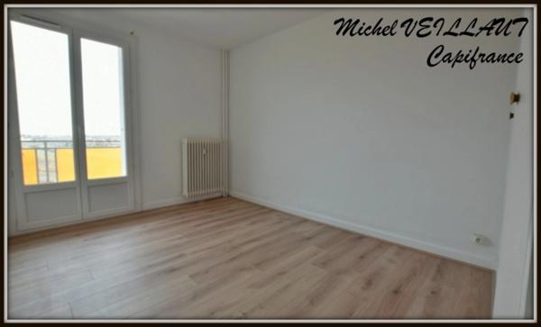 Appartement à vendre 4 pièces YZEURE (03), 4éme étage avec ascenseur, très bon état général