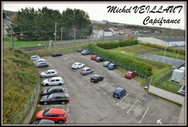 Appartement à vendre 4 pièces YZEURE (03), 4éme étage avec ascenseur, très bon état général