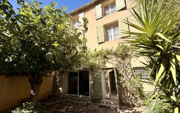 Vente Maison de village GRANDE MAISON DE VILLAGE EN. PIERRE rénové(e) Remoulins