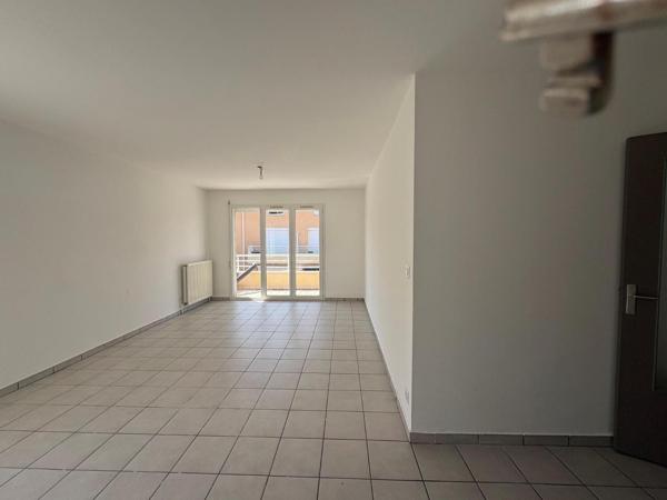 Appartement 3 pièces de 76 m² à Andrezieux boutheon