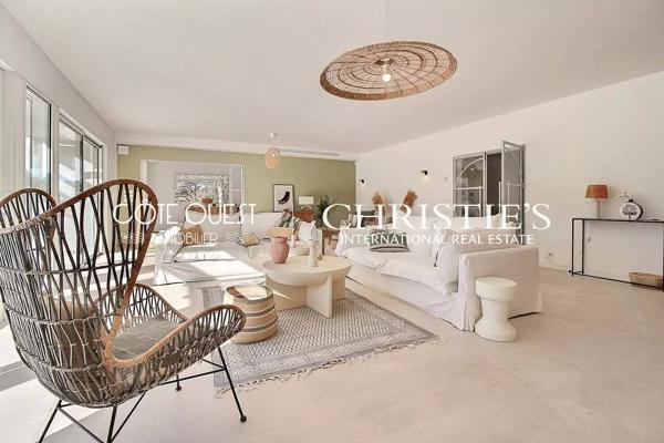 À vendre Urrugne - Villa de 9 pièces avec piscine