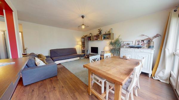 RIVE GAUCHE - GRAND 2 PIECES DE 52 m²