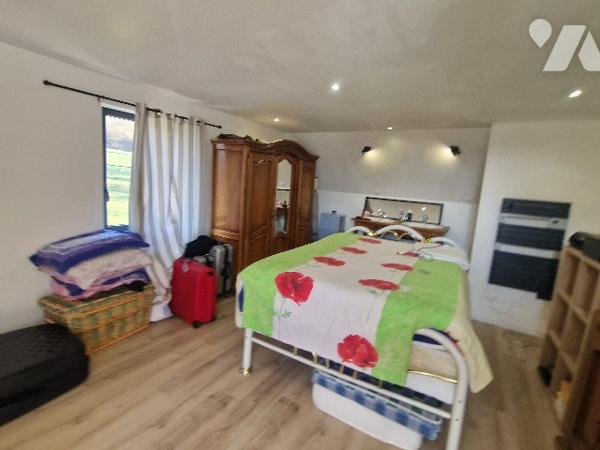 Proche de la cote d'Albâtre, maison d'~220m² et son moulin d'~159m² sur un terrain d'~9700m².