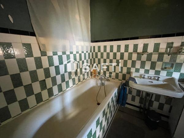 Immeuble de 222 m2 à Bordeaux secteur Lescure