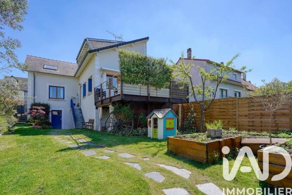 Maison à vendre 5 pièces 210 m² Cachan