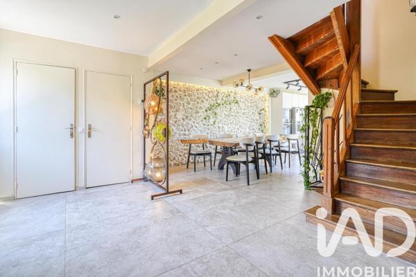 Maison à vendre 5 pièces 210 m² Cachan