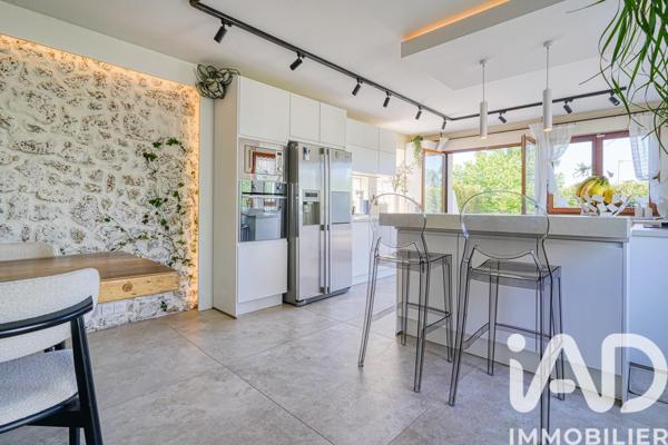 Maison à vendre 5 pièces 210 m² Cachan