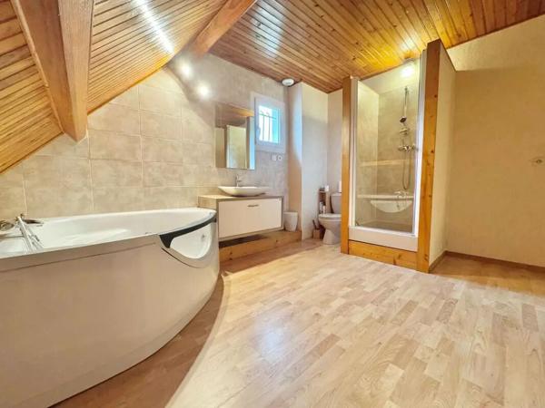 Maison 7 pièce(s) 170 m2