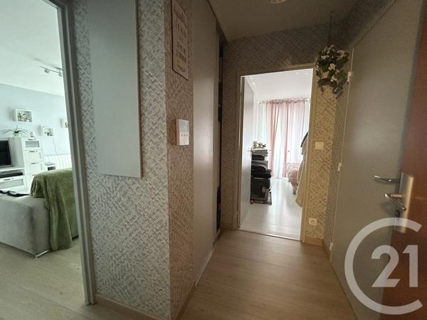 Appartement F2 à vendre  2 pièces - 44,96 m 2   LA ROCHE SUR YON  - 85