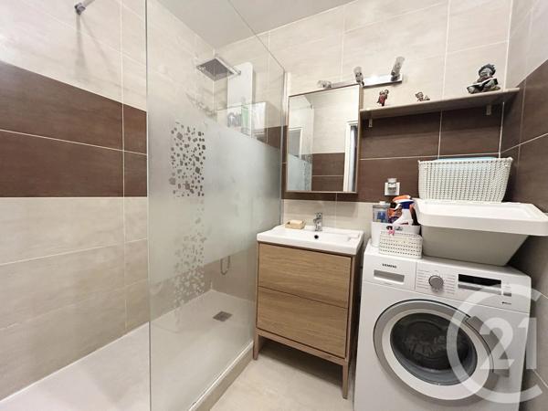 Appartement F2 à vendre  2 pièces - 44,96 m 2   LA ROCHE SUR YON  - 85