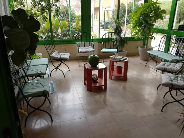 Bel appartement situé en plein centre ville ,à saisir d'urgence