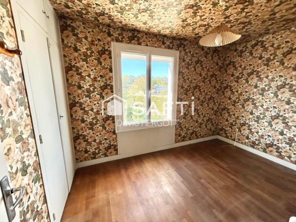 Maison ancienne avec sous-sol, terrain clos de 936 m² – Blois