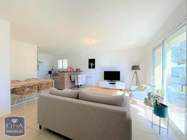 Maison à louer 3 pièces 68.06m² Coutras (33230)
