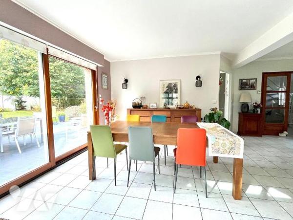 HAZEBROUCK Centre Ville : Superbe propriété à deux pas du centre ville d'Hazebrouck ! Très bel ...