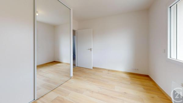 Maison à vendre  4 pièces - 83,30 m 2   ANGLES  - 85