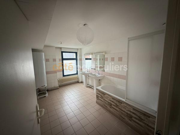 Location Appartement128 m² - 5 Pièces - SAINT POL SUR TERNOISE (62130)