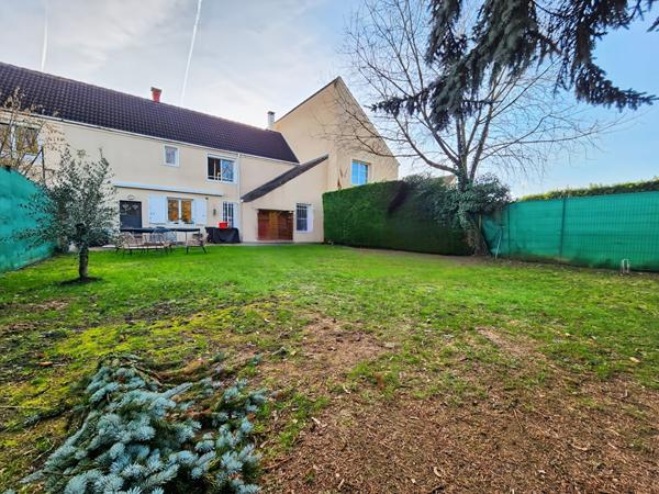 Maison Nandy 5 pièce(s) 103.48 m2