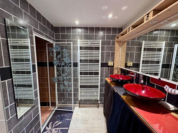 Grande Maison de bourg, 132 m2, 3 chambres, village médiéval