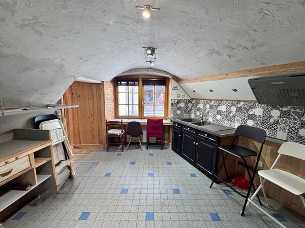 Grande Maison de bourg, 132 m2, 3 chambres, village médiéval