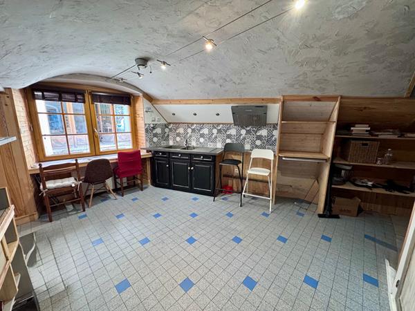 Grande Maison de bourg, 132 m2, 3 chambres, village médiéval