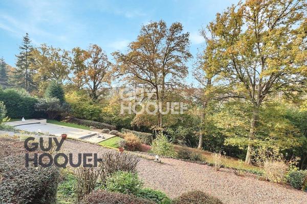 10 km de Bernay, magnifique propriété avec vue imprenable sur la vallée