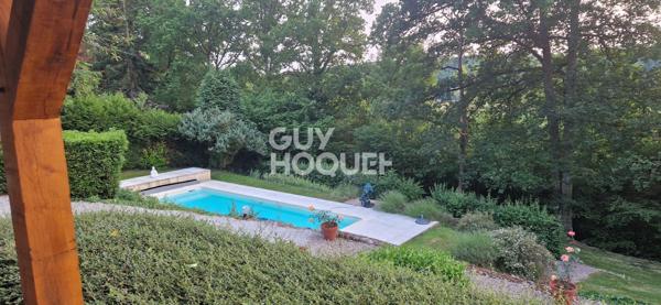 10 km de Bernay, magnifique propriété avec vue imprenable sur la vallée