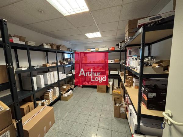 BUREAUX À LOUER - SEYSSINS - SECTEUR RONDEAU - 151 M² EN RDC