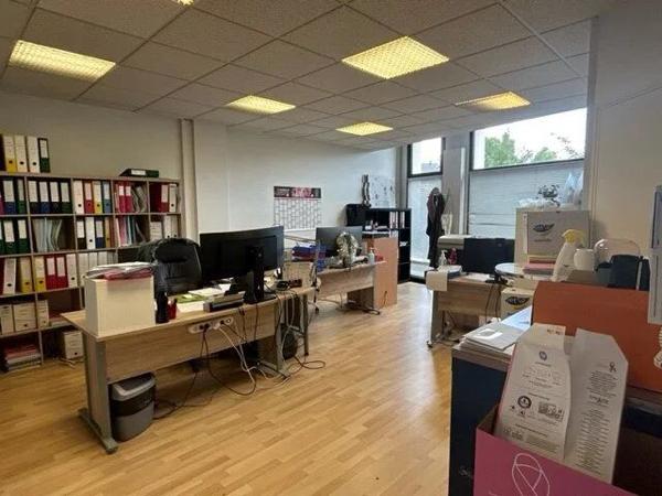 Location Local commercial 7 pièces 207 m2 à Chartres