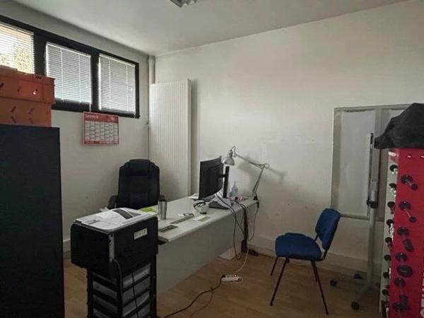 Location Local commercial 7 pièces 207 m2 à Chartres