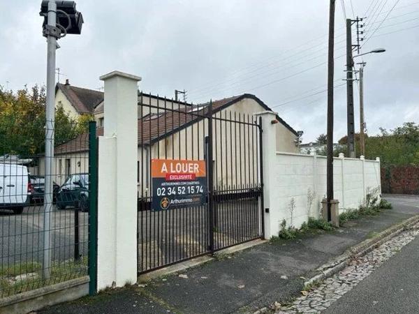 Location Local commercial 7 pièces 207 m2 à Chartres