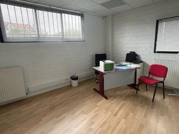 Location Local commercial 7 pièces 207 m2 à Chartres