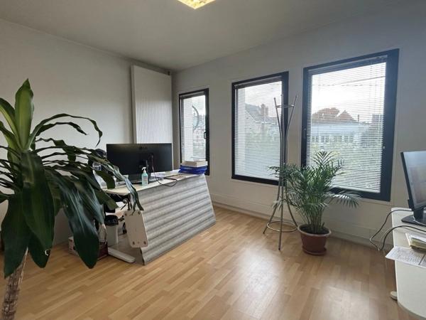 Location Local commercial 7 pièces 207 m2 à Chartres