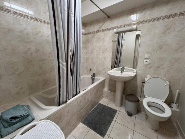 Appartement 1 pièce                                        - 44000 Nantes Réf : 11896