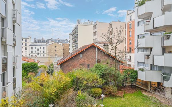 Appartement à vendre    3 pièces • 68 m2 Paris 20