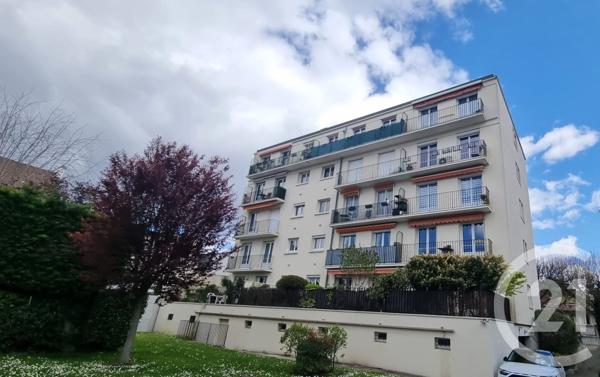 Appartement F5 à vendre  5 pièces - 87,04 m2 ST MAUR DES FOSSES - 94