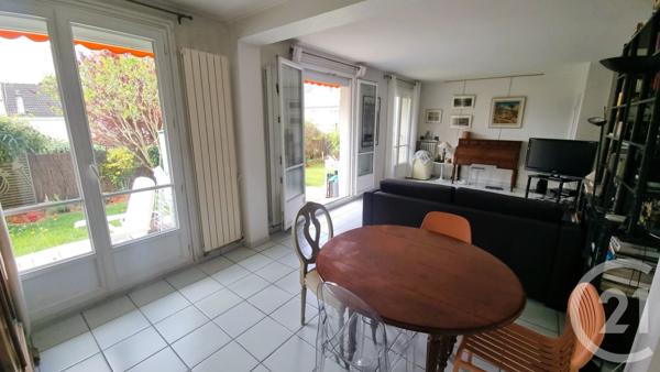 Appartement F5 à vendre  5 pièces - 87,04 m2 ST MAUR DES FOSSES - 94