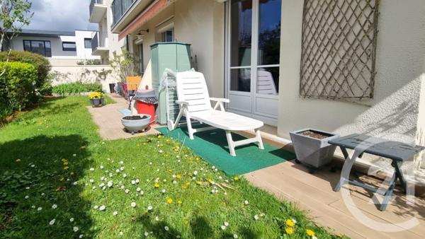 Appartement F5 à vendre  5 pièces - 87,04 m2 ST MAUR DES FOSSES - 94