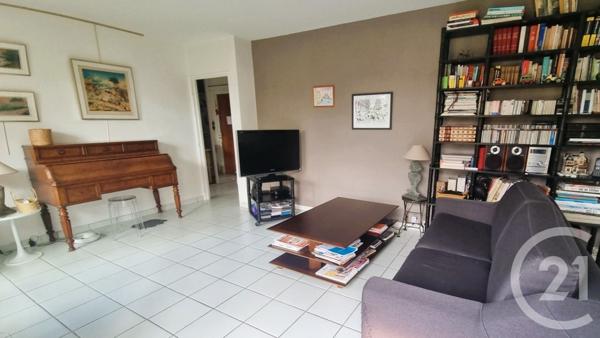Appartement F5 à vendre  5 pièces - 87,04 m2 ST MAUR DES FOSSES - 94