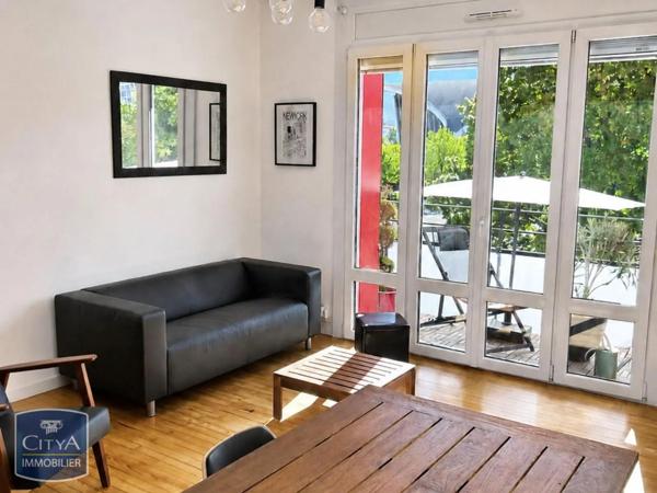 Appartement à louer 3 pièces 77.2m² Grenoble (38100)