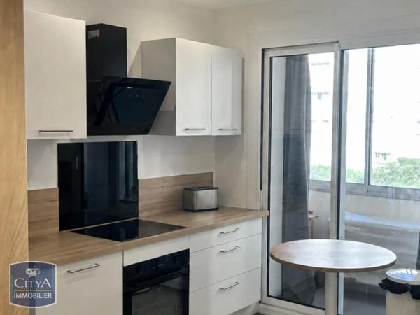 Appartement à louer 3 pièces 77.2m² Grenoble (38100)