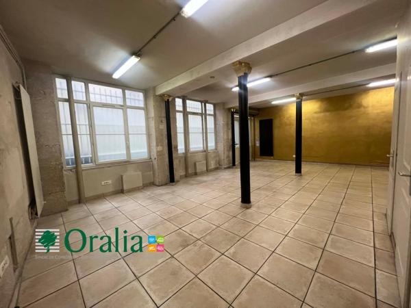 Local commercial · Location Paris (75003) 67m²